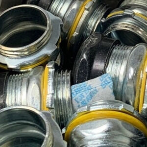 5 New Open Box Eaton 1" 652RT Compression Connector EMT Concrete Tight Fittings